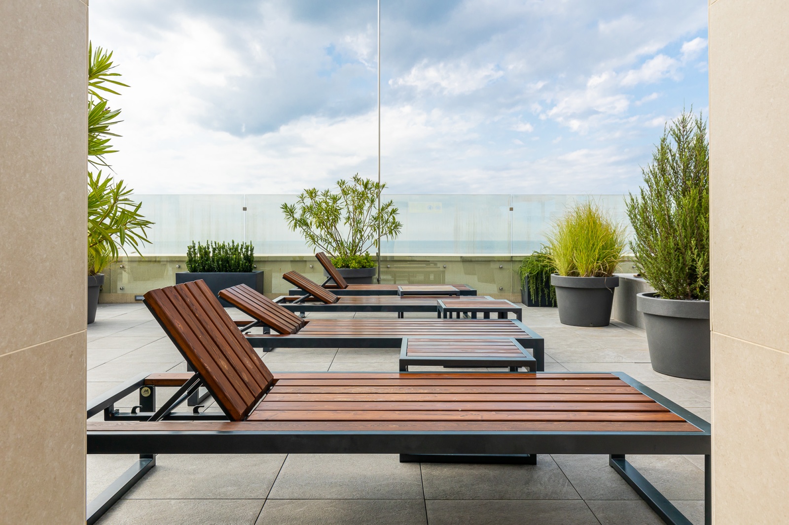 Апартаменты с дизайнерским ремонтом в центре Сочи