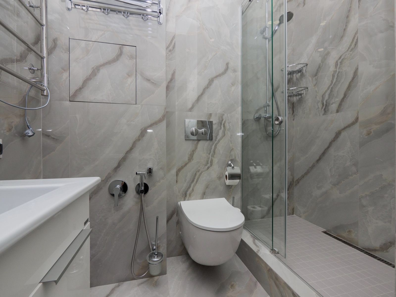 ☀️ Апартаменты в "Mirror Light": ваш безупречный отдых в районе Светлана!