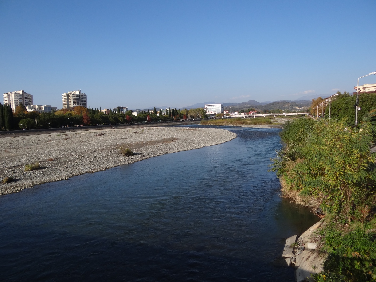 По-домашнему уютная квартира в Центре Адлера на набережной