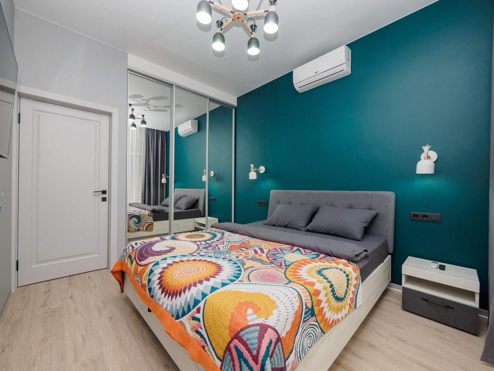 Сдаётся квартира в ЖК бизнес-класса в Дагомысе!  