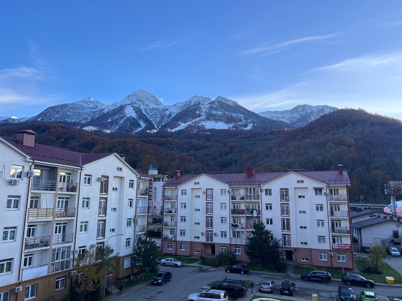 Апартаменты с видом на горы Красная поляна