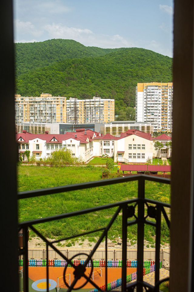 Комфортная, светлая квартира в Сочи