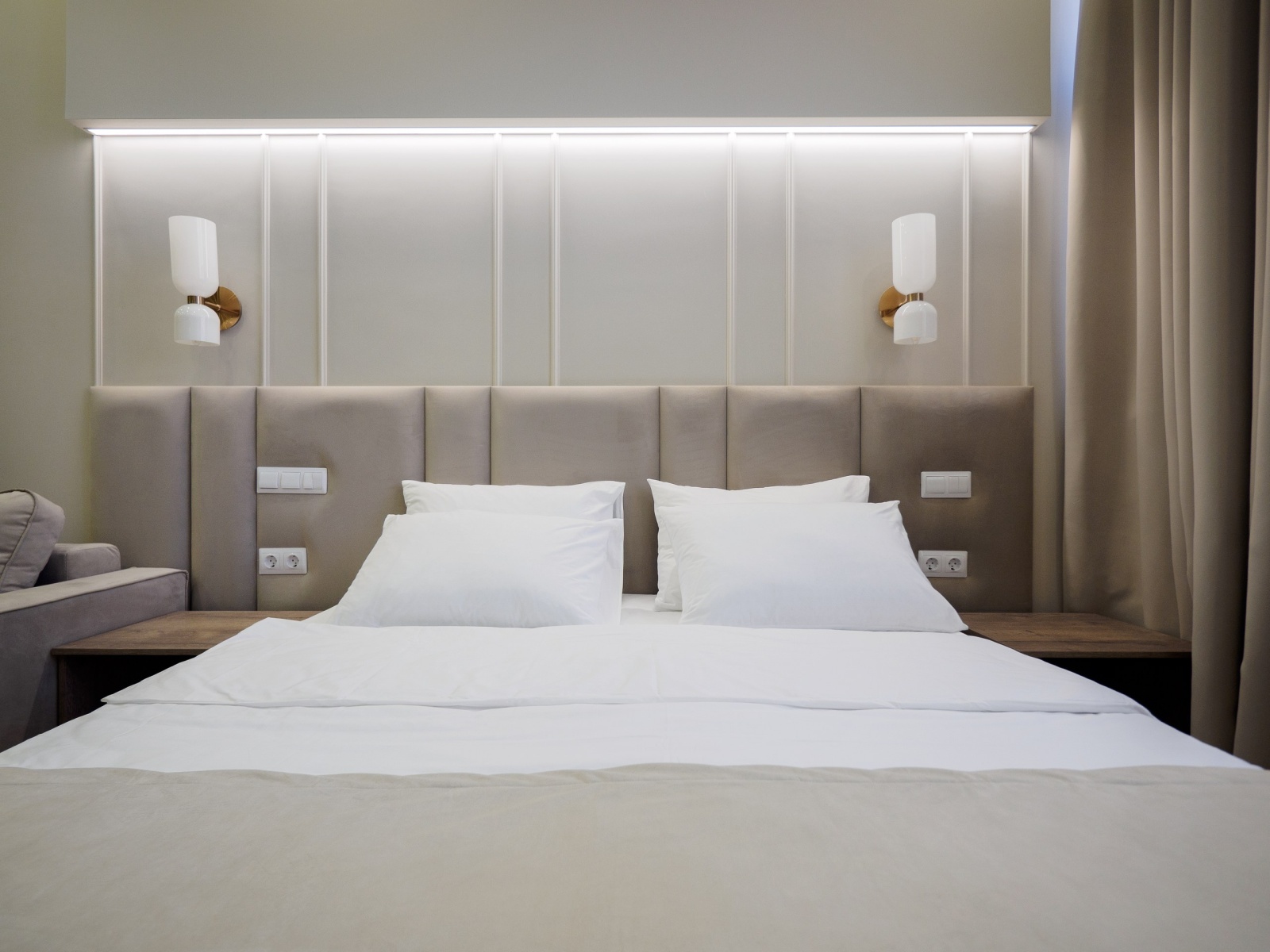 ☀️ Апартаменты в "Mirror Light": ваш безупречный отдых в районе Светлана!