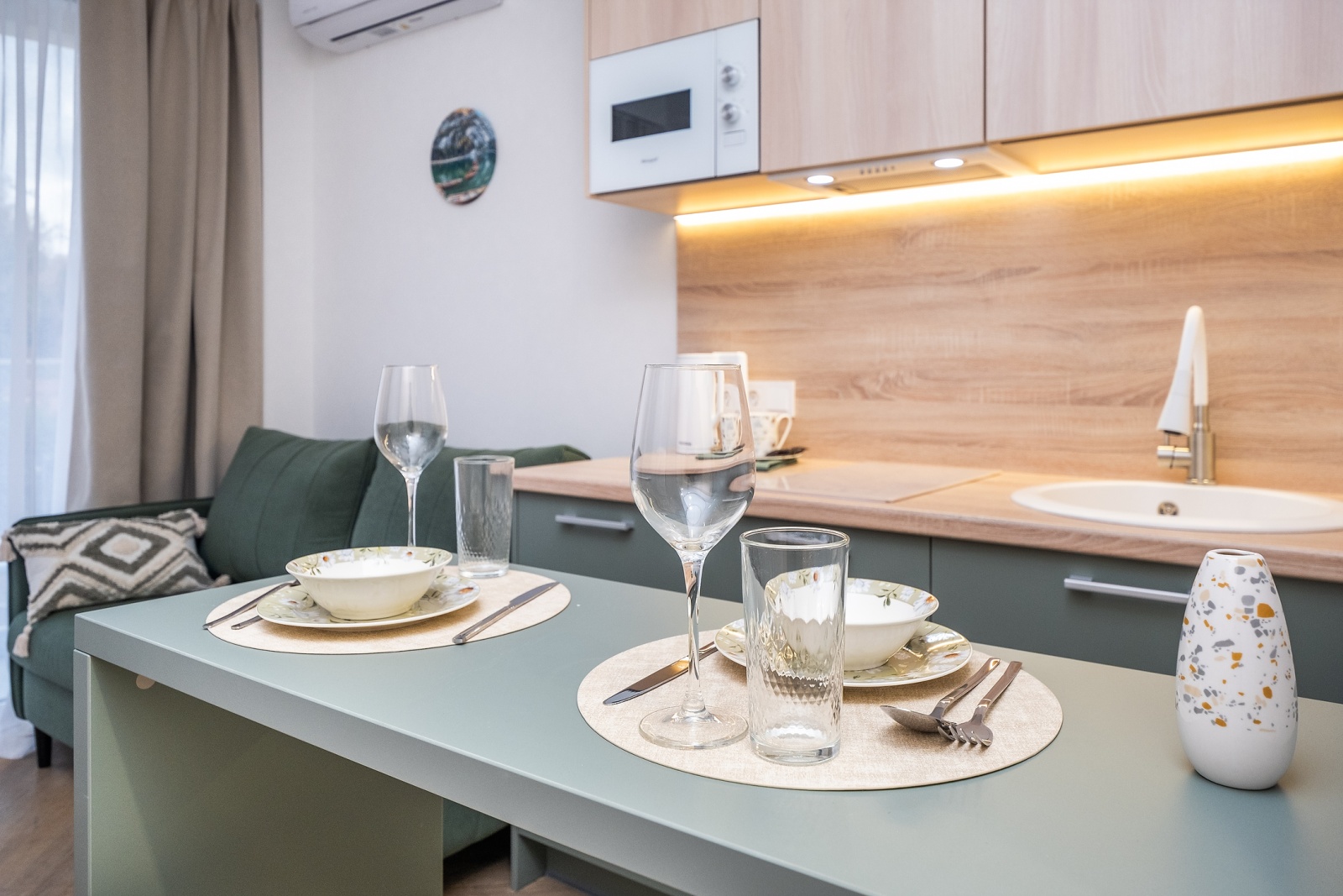 Окунитесь в комфорт с видом на Сочи! 