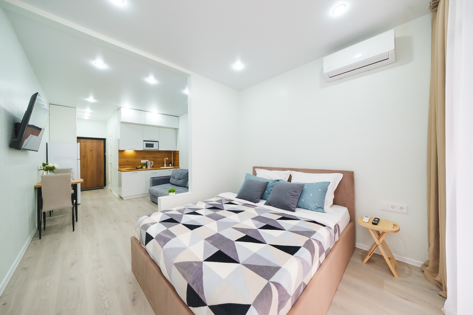 Сдается уютная студия в жилом комплексе бизнес-класса, расположенном в живописном Дагомысе!