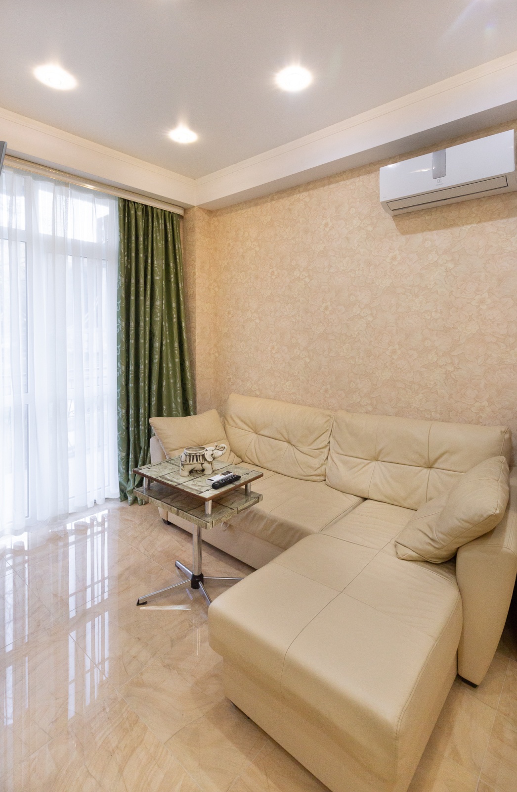 Двухкомнатные Апартаменты с балконом