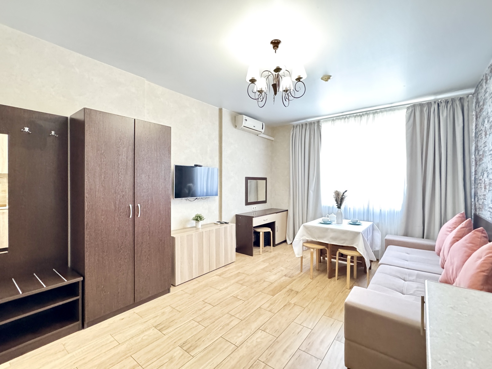 Евро двухкомнатный апартамент с балконом  в Сириусе АС 2-407