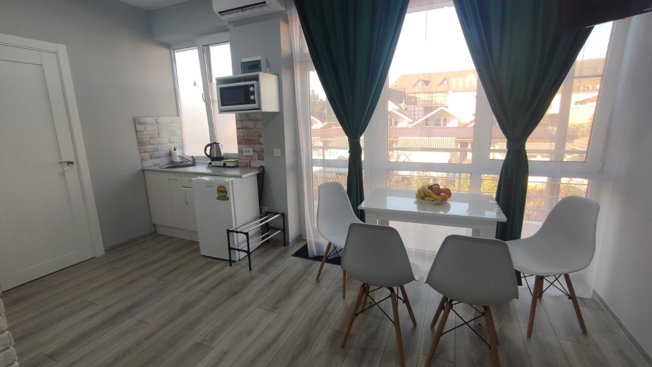 Отдых на море. Гостевой дом "Айсберг" в Вардане