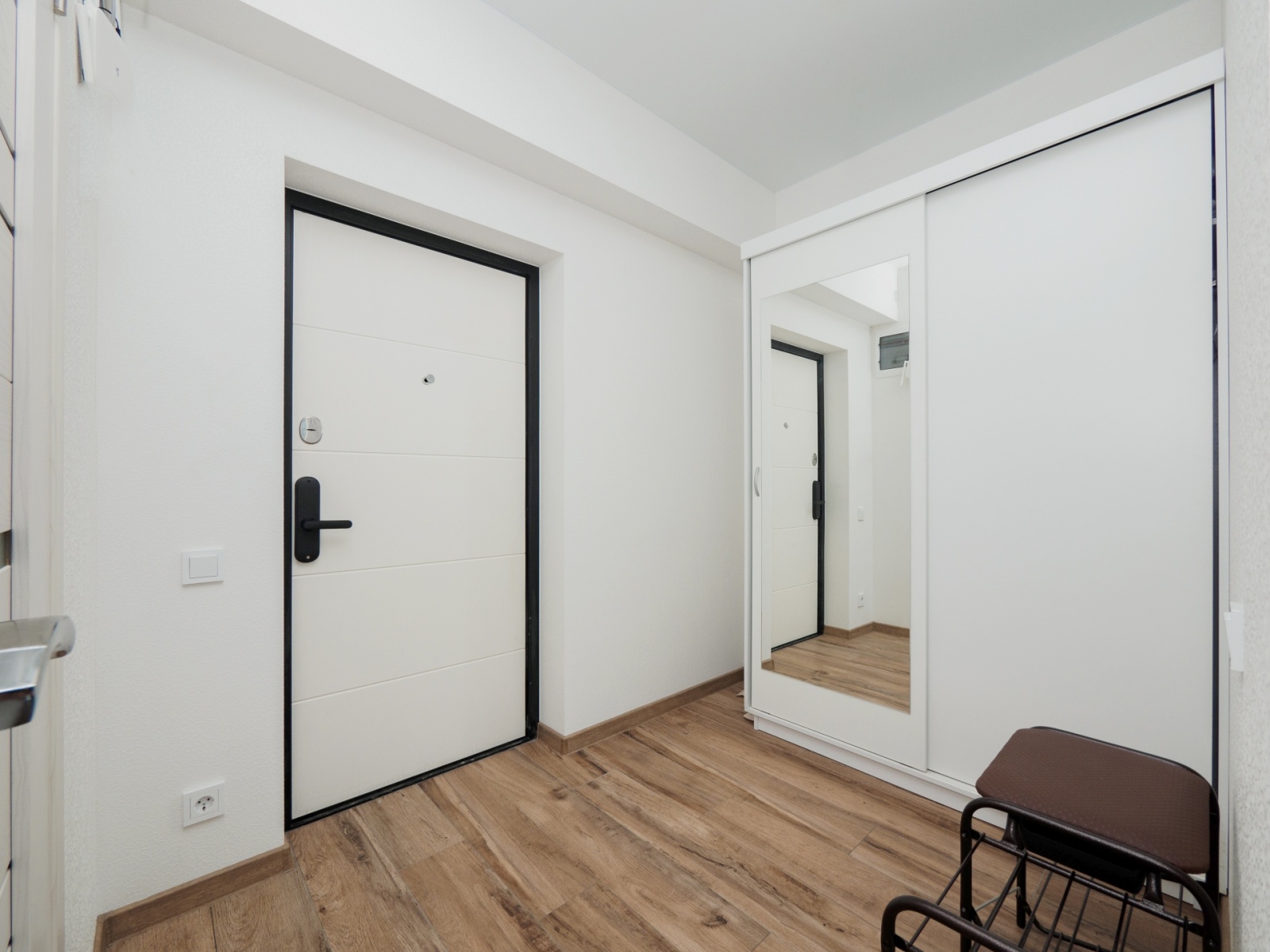 ☀️ Сдается новая, залитая солнцем студия в микрорайоне Кудепста, в жилом комплексе "Сентропе"!