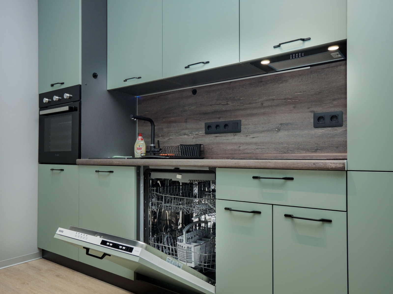 Сдаётся квартира в ЖК бизнес-класса в Дагомысе!  