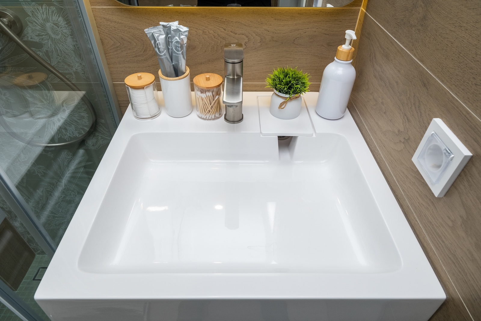 Окунитесь в комфорт с видом на Сочи! 