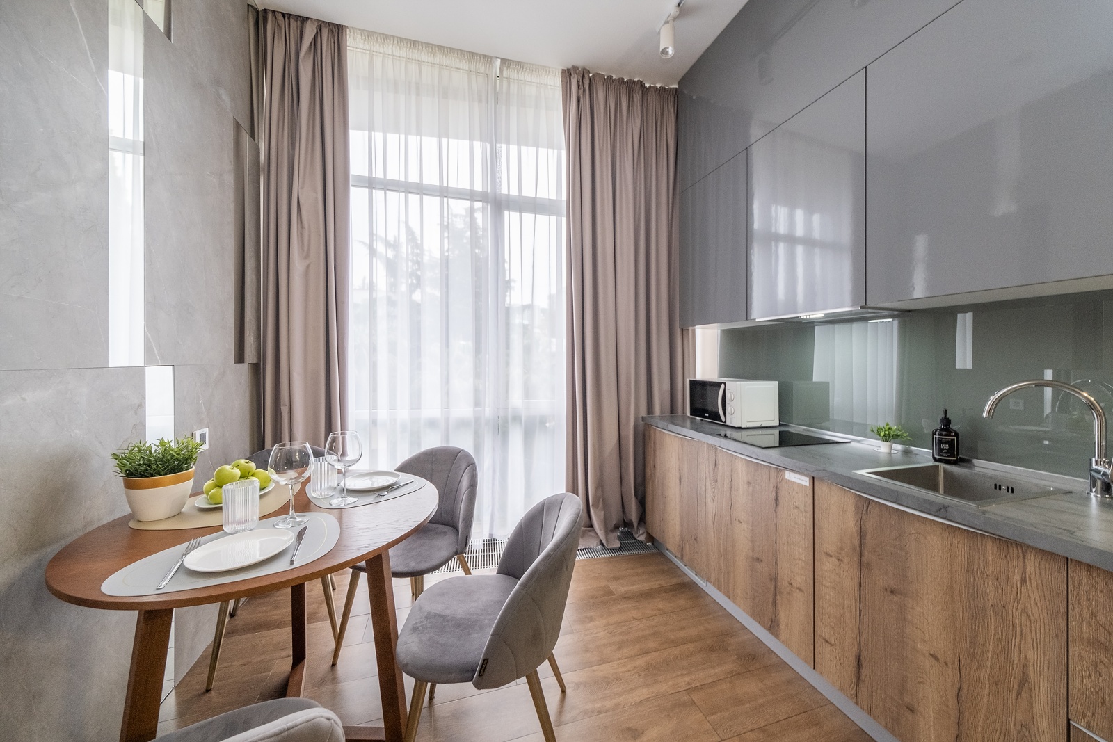 Апартаменты в самом центре Сочи: сочетание комфорта и стиля на пешеходной улице!