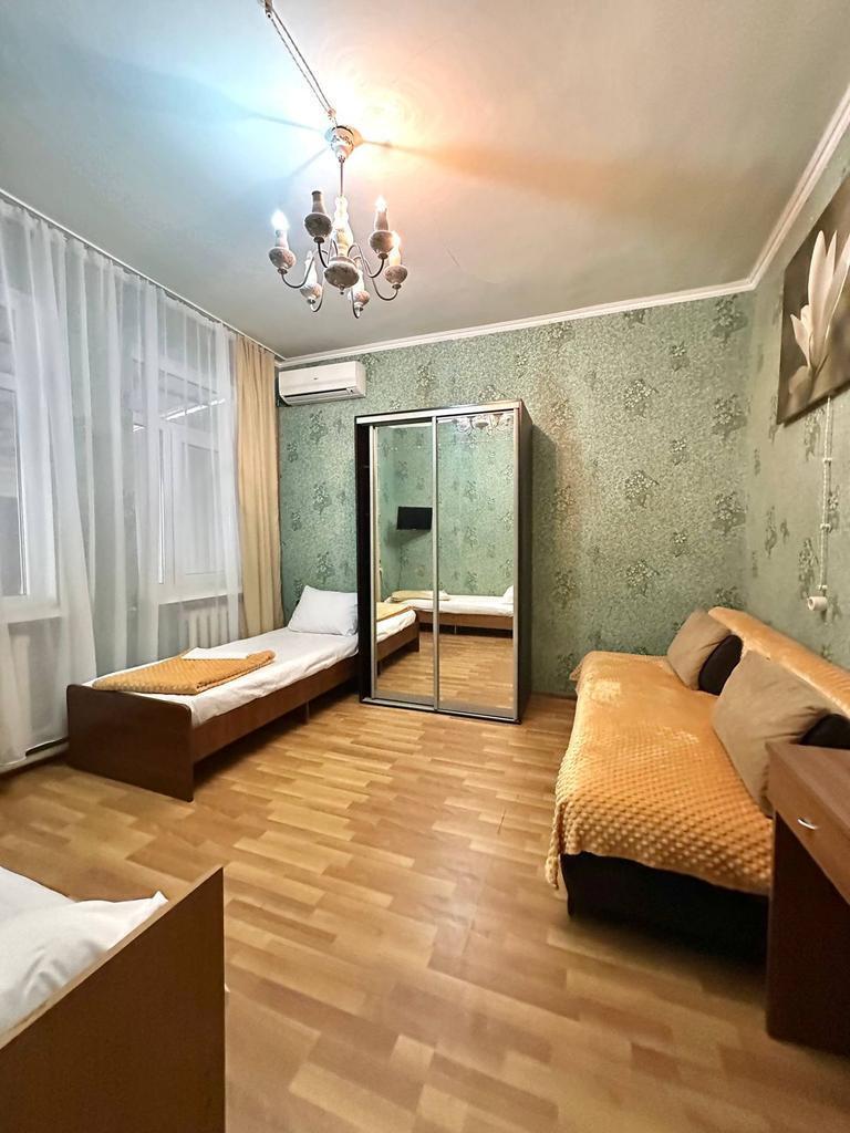Уютная комната эконом для гостей в Адлере