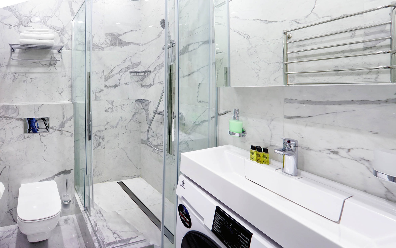 Апартаменты в центре Сочи с видом на море