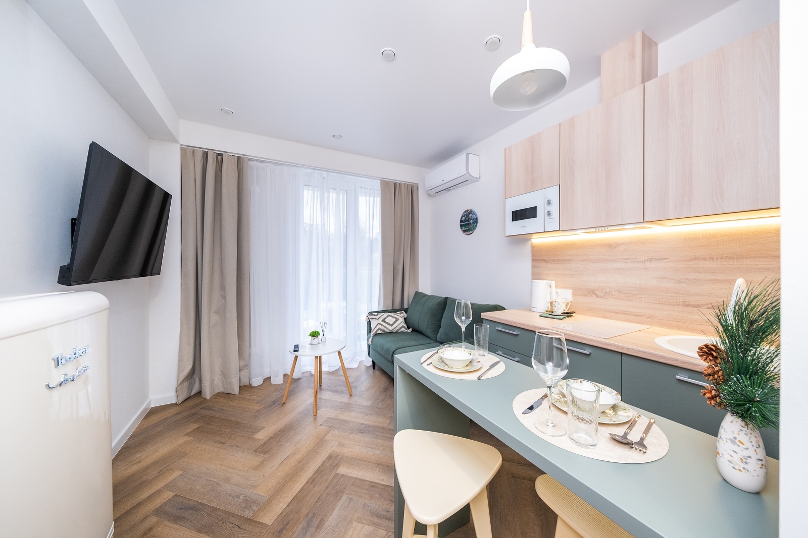 Окунитесь в комфорт с видом на Сочи! 