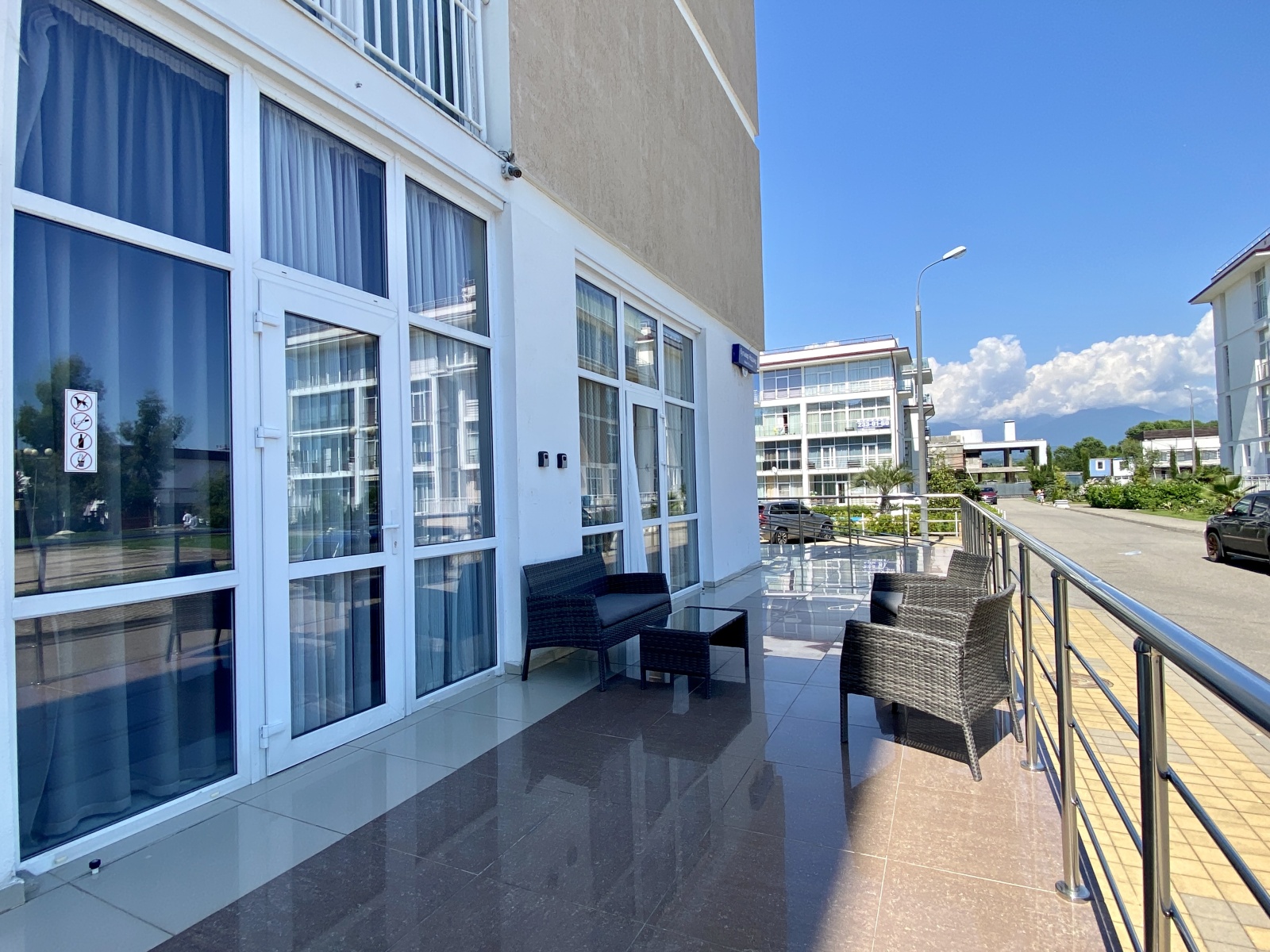 Студия с террасой на первой линии в Сириусе ЕКП 6202