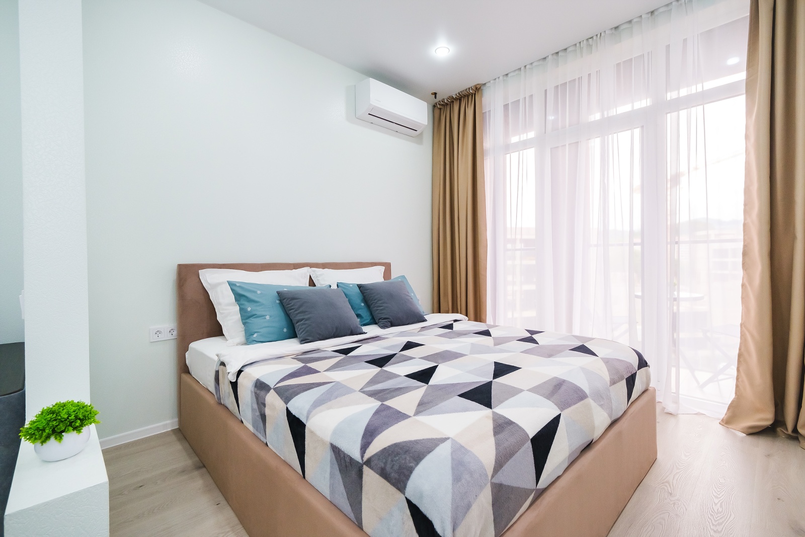 Сдается уютная студия в жилом комплексе бизнес-класса, расположенном в живописном Дагомысе!