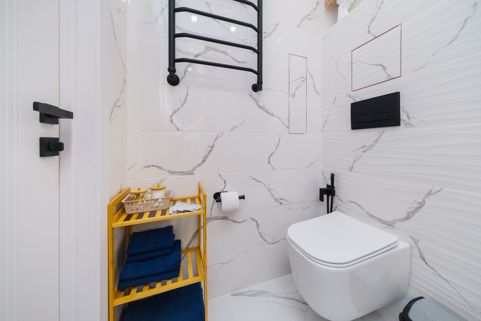 Предлагаем остановиться в новой, уютной студии, расположенной в жилом комплексе "Сочи Парк", из окон которой открывается захватывающий вид!