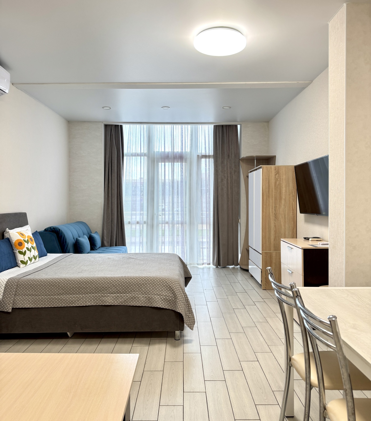 Студия с террасой на первой линии в Сириусе ЕКЛ 6201