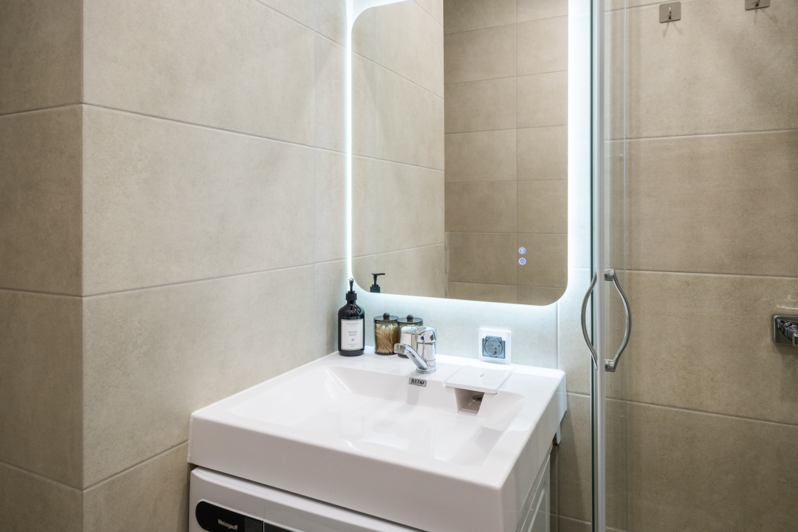 Откройте для себя комфортный отдых в Адлере в нашей стильной студии