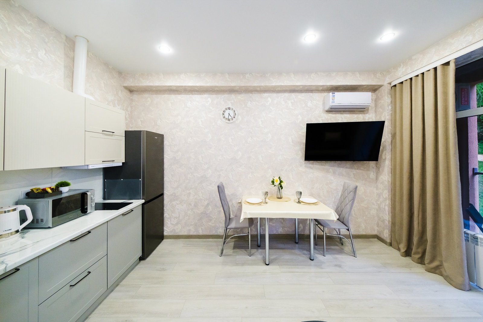 Предлагается в аренду апартамент в комплексе бизнес-класса, расположенном в Дагомысе!