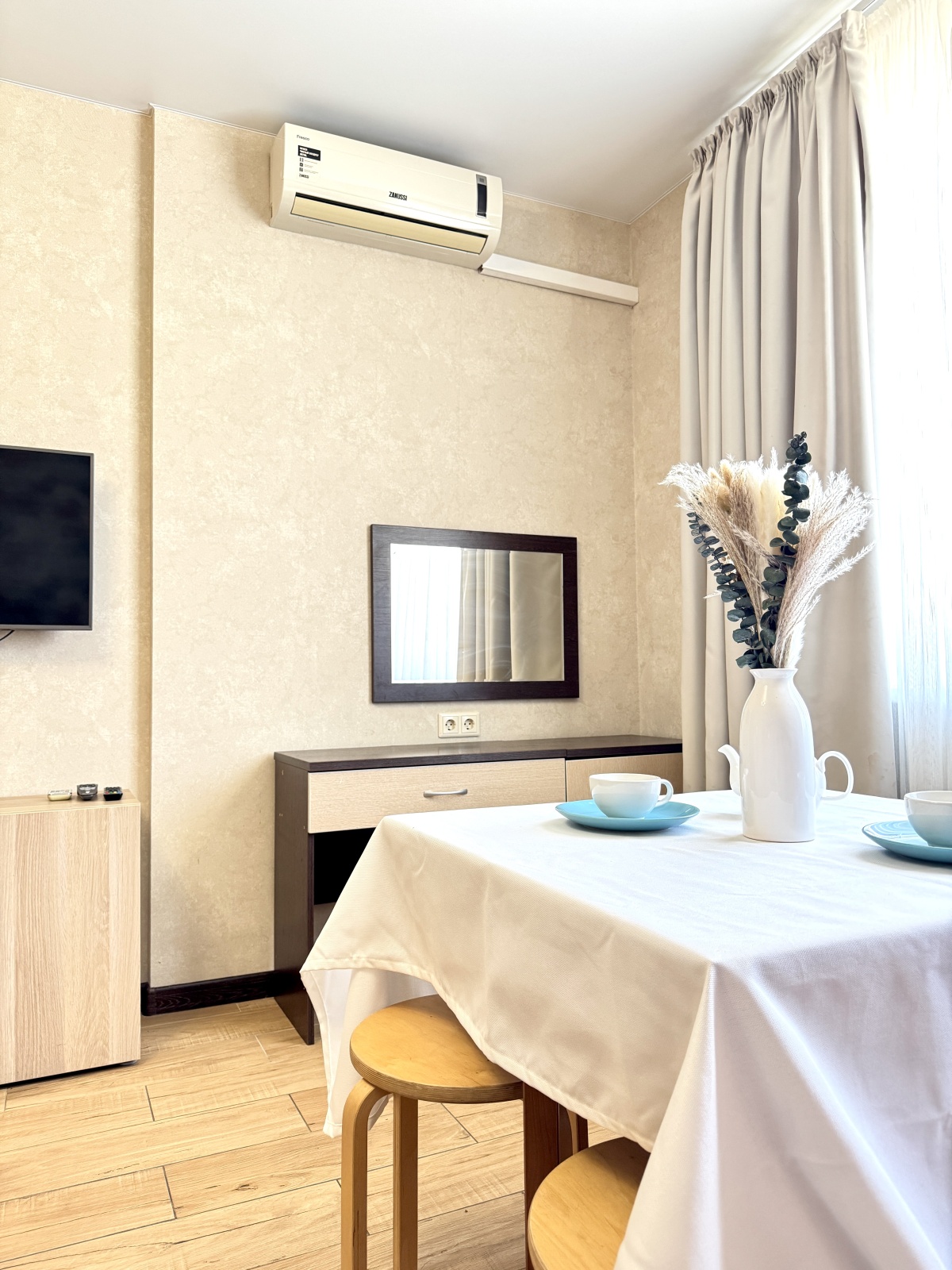 Евро двухкомнатный апартамент с балконом  в Сириусе АС 2-407