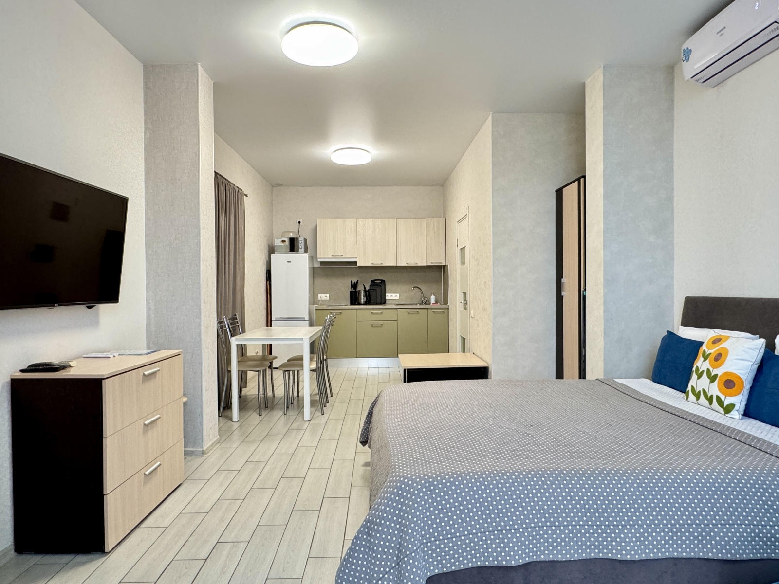 Студия с террасой на первой линии в Сириусе ЕКЛ 6201