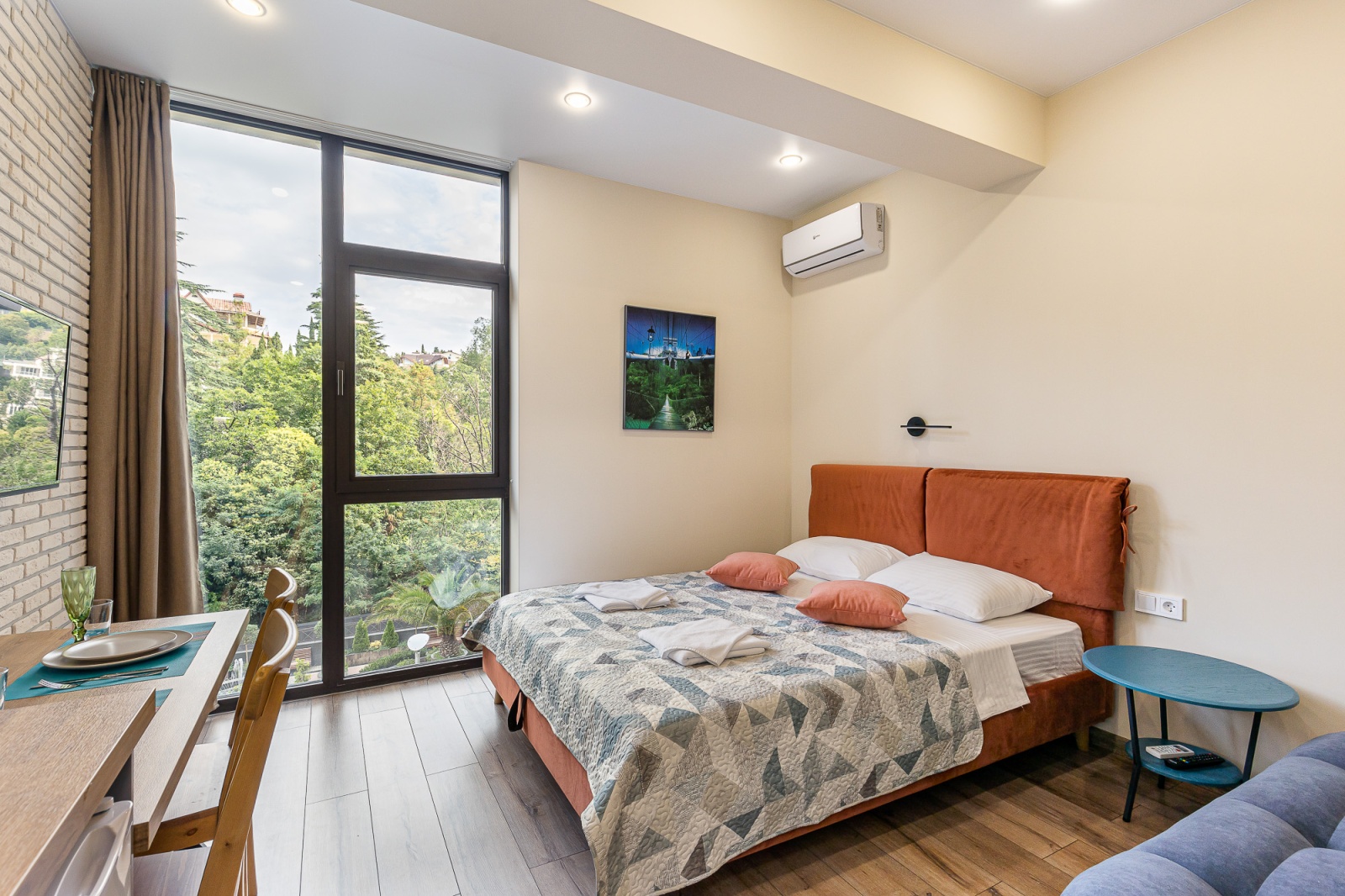 Современная студия ЖК Метрополь в центре Сочи