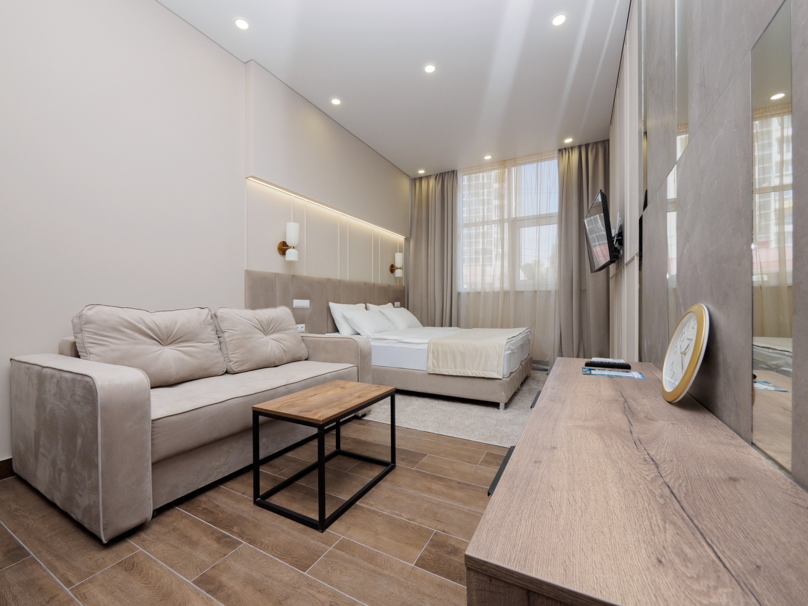 ☀️ Апартаменты в "Mirror Light": ваш безупречный отдых в районе Светлана!