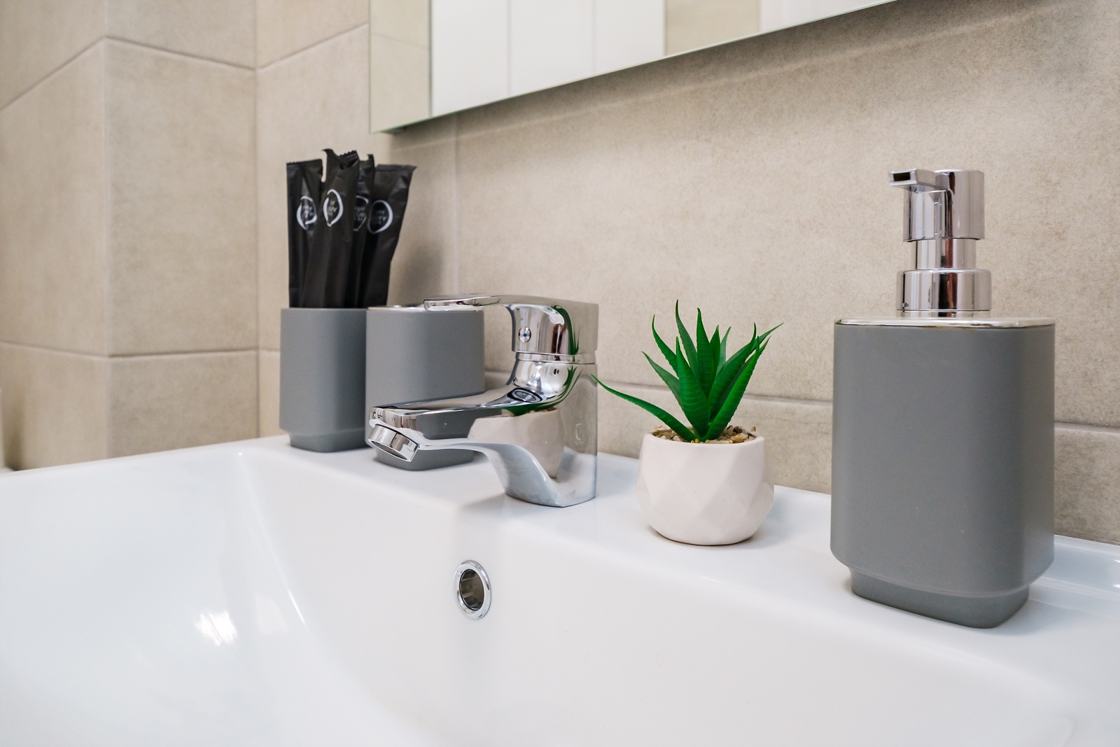 Сочи ждёт! Ваш идеальный отпуск в стильных апартаментах с панорамными видами!