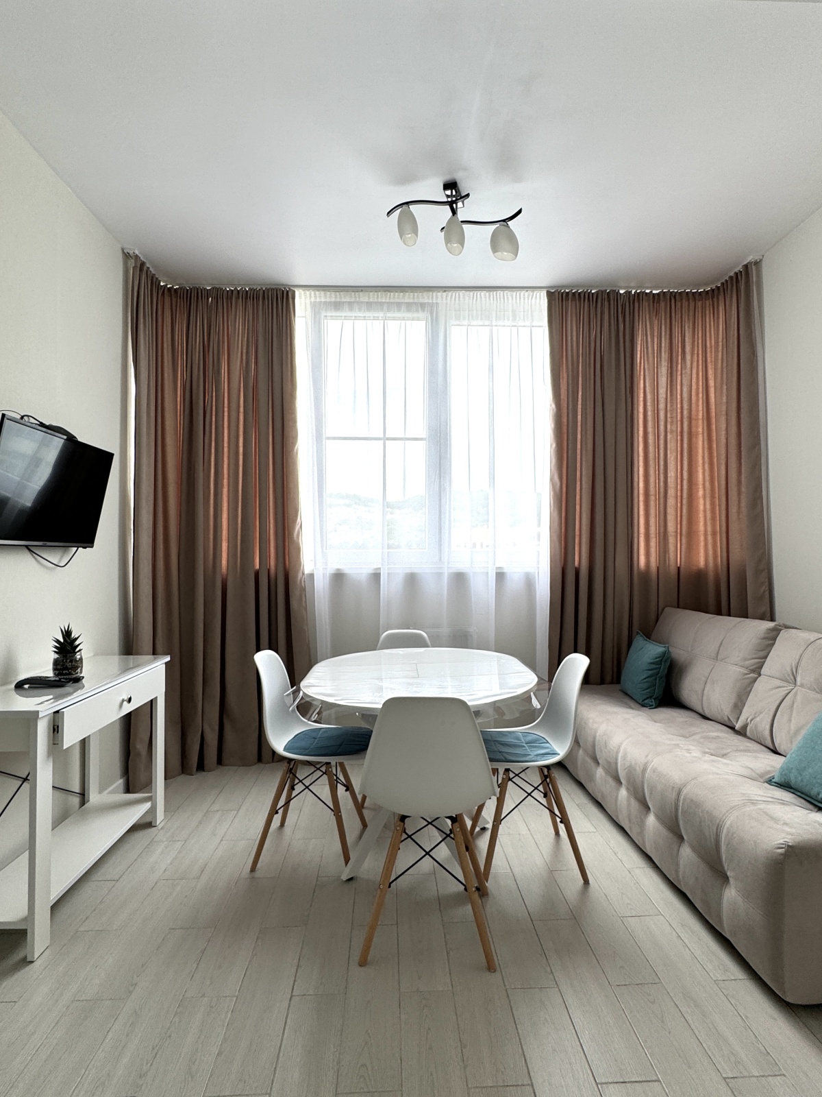 Евро трехкомнатный апартамент  в Сириусе АС 1-308