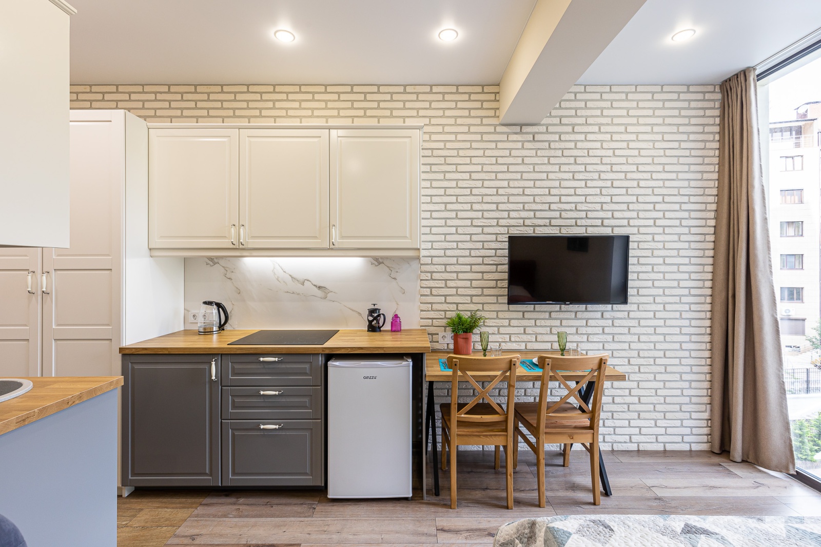 Современная студия ЖК Метрополь в центре Сочи