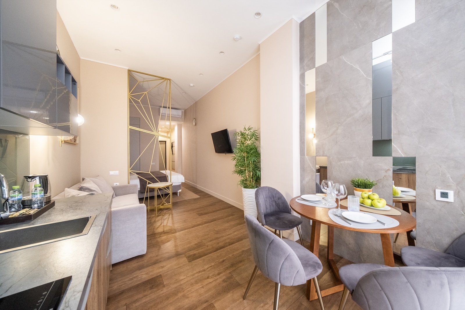 Апартаменты в самом центре Сочи: сочетание комфорта и стиля на пешеходной улице!