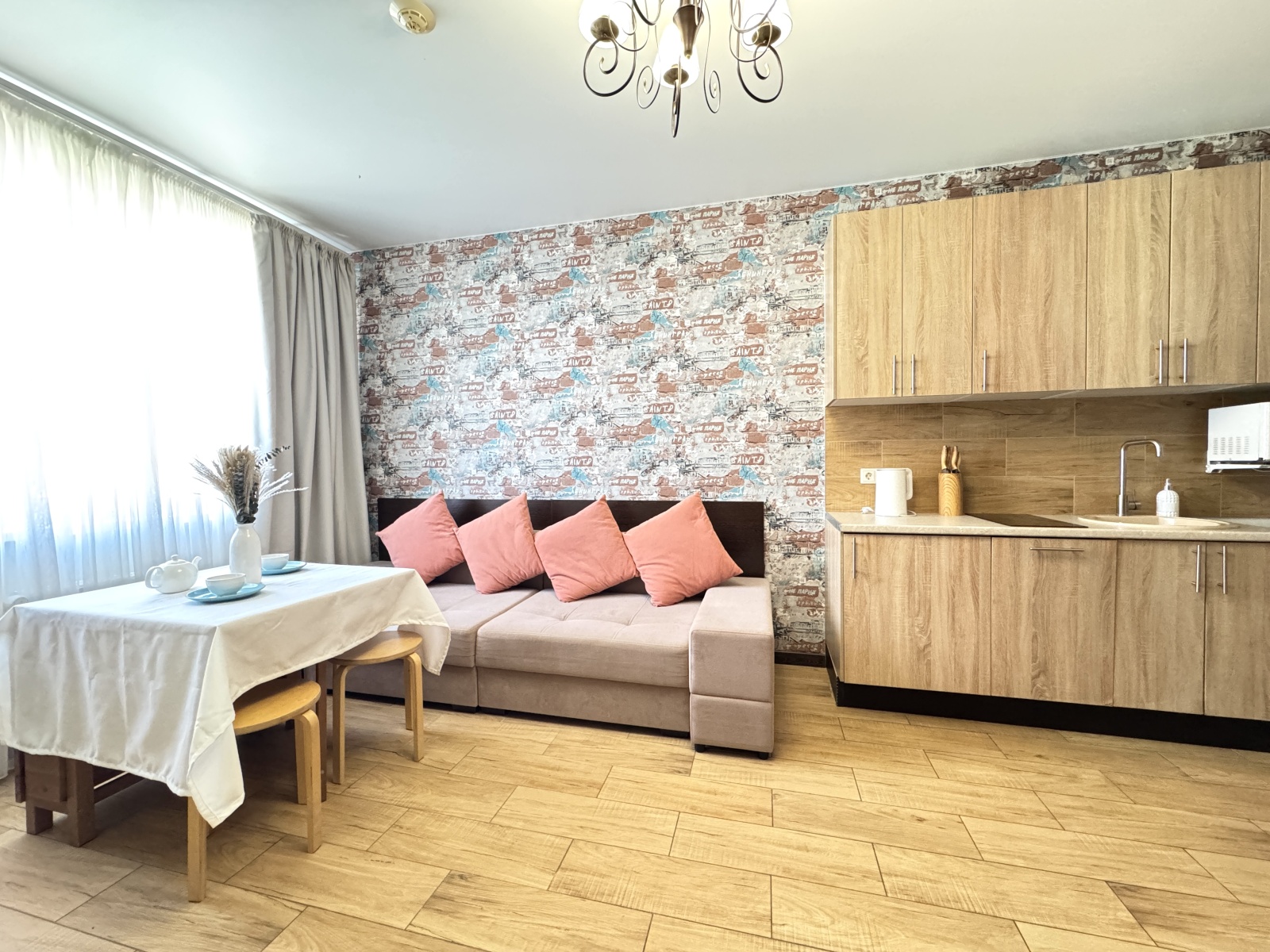 Евро двухкомнатный апартамент с балконом  в Сириусе АС 2-407