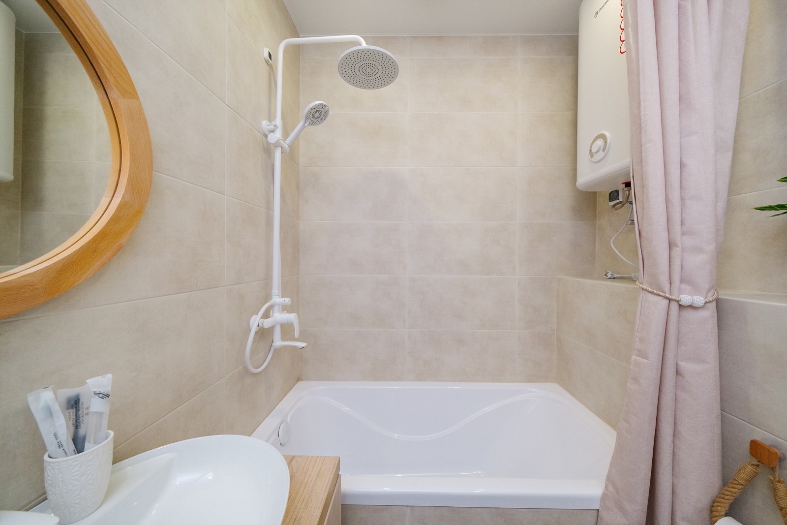 Уютная студия в сердце Адлера ждет своих гостей!