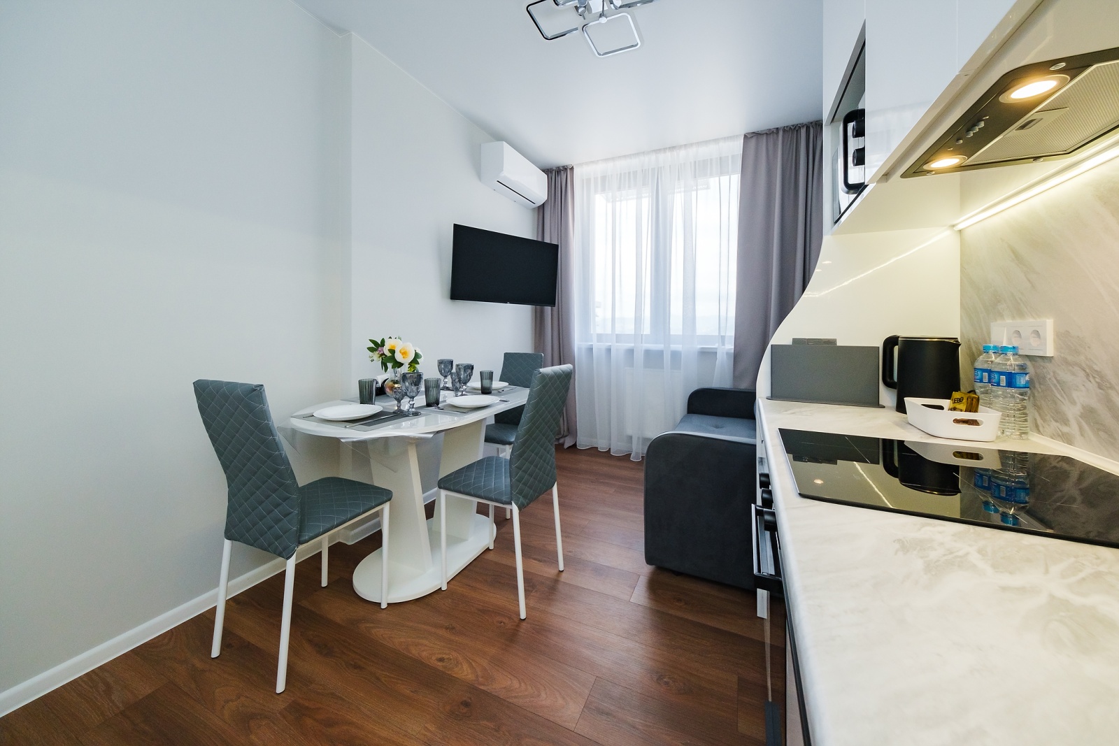 Сочи ждёт! Ваш идеальный отпуск в стильных апартаментах с панорамными видами!