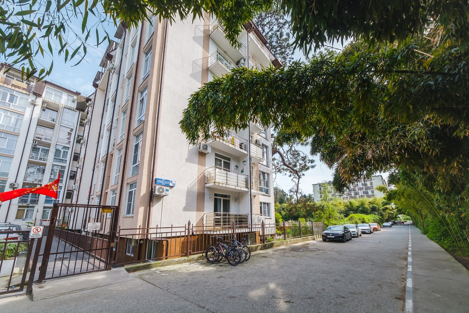 "Лето" в сердце Сириуса: Ваша персональная гавань уюта ждет!