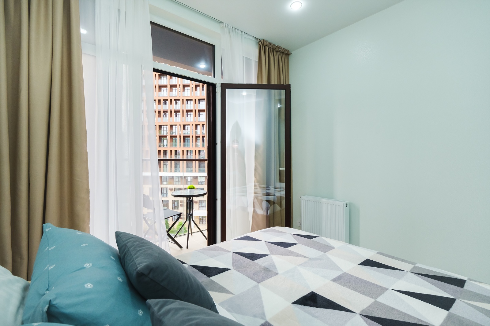 Сдается уютная студия в жилом комплексе бизнес-класса, расположенном в живописном Дагомысе!