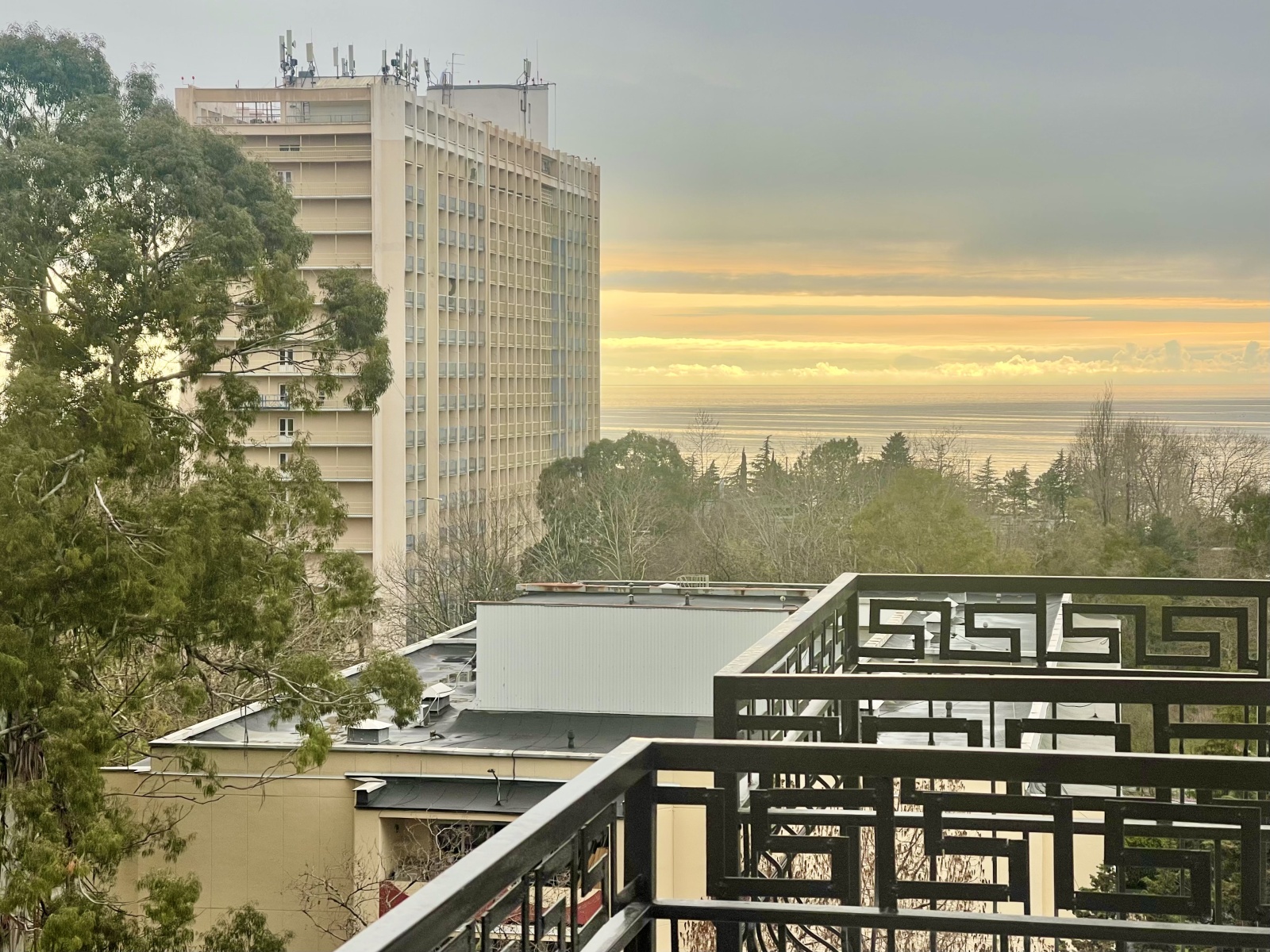 Апартаменты Сочи 350 м до пляжа, кровать 180 см, вид на Море, кофемашинаАпартаменты Сочи 350 м до пляжа, кровать 180 см, вид на Море, кофемашина