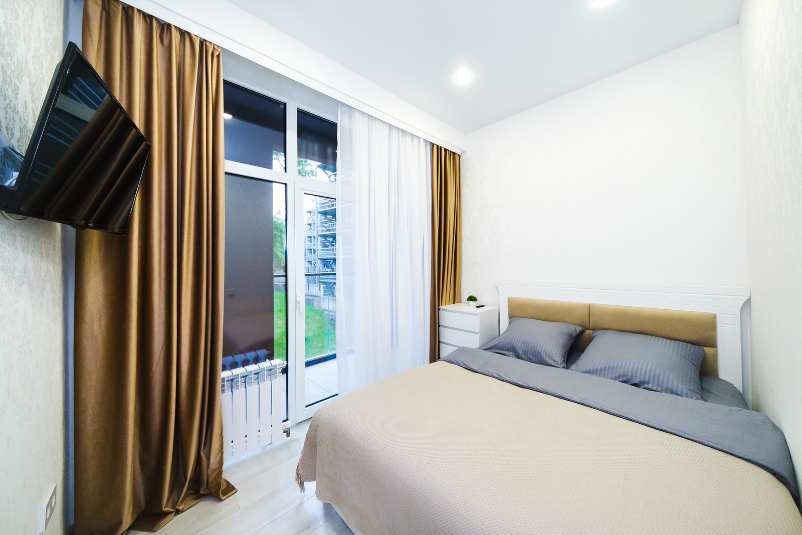 Предлагается в аренду апартамент в комплексе бизнес-класса, расположенном в Дагомысе!