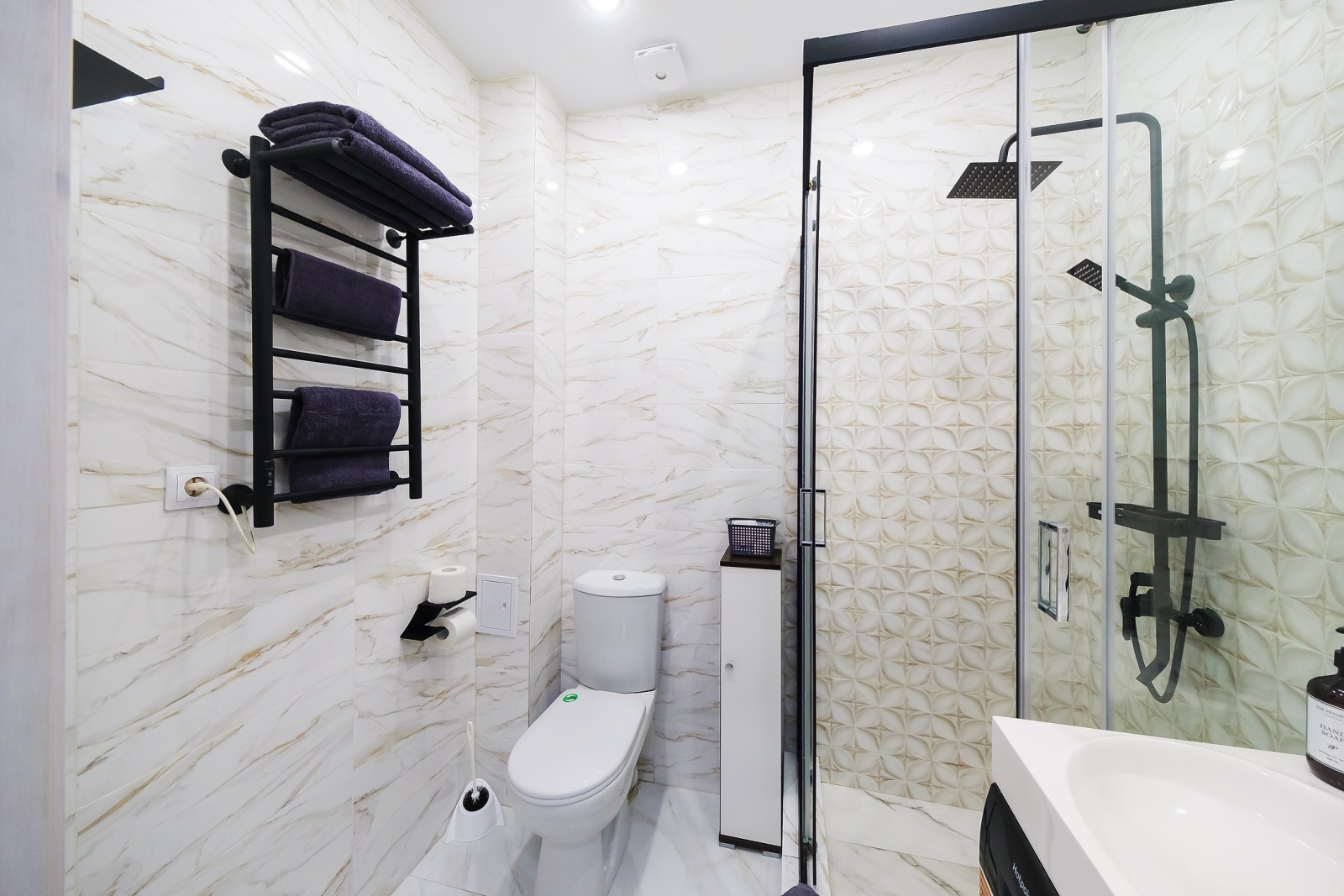 Предлагается в аренду апартамент в комплексе бизнес-класса, расположенном в Дагомысе!