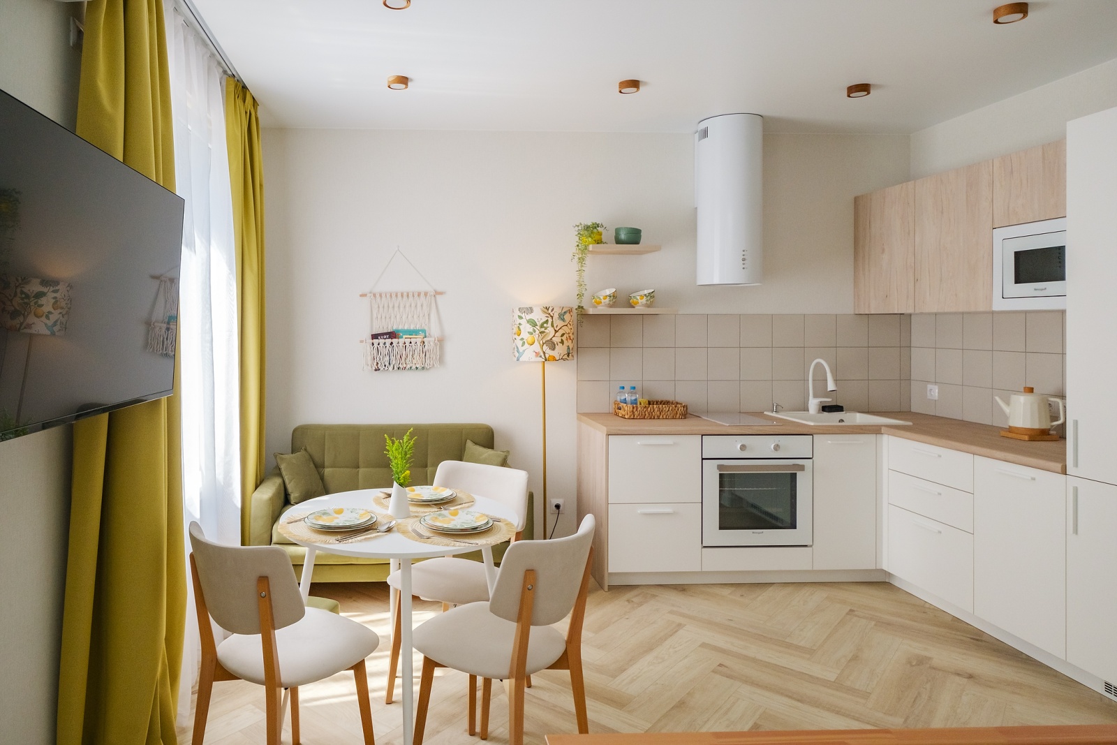 Уютная студия в сердце Адлера ждет своих гостей!