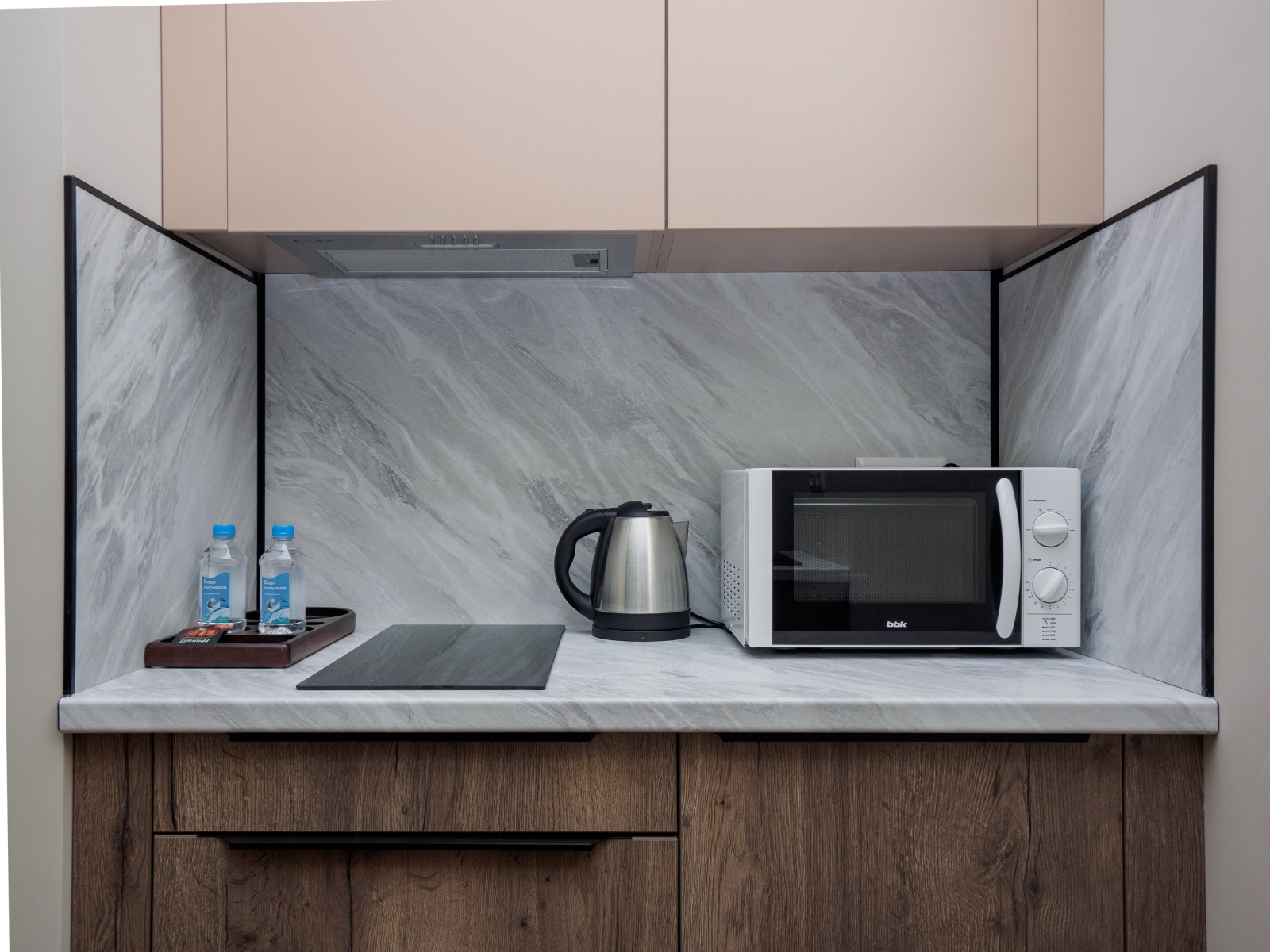 ☀️ Апартаменты в "Mirror Light": ваш безупречный отдых в районе Светлана!