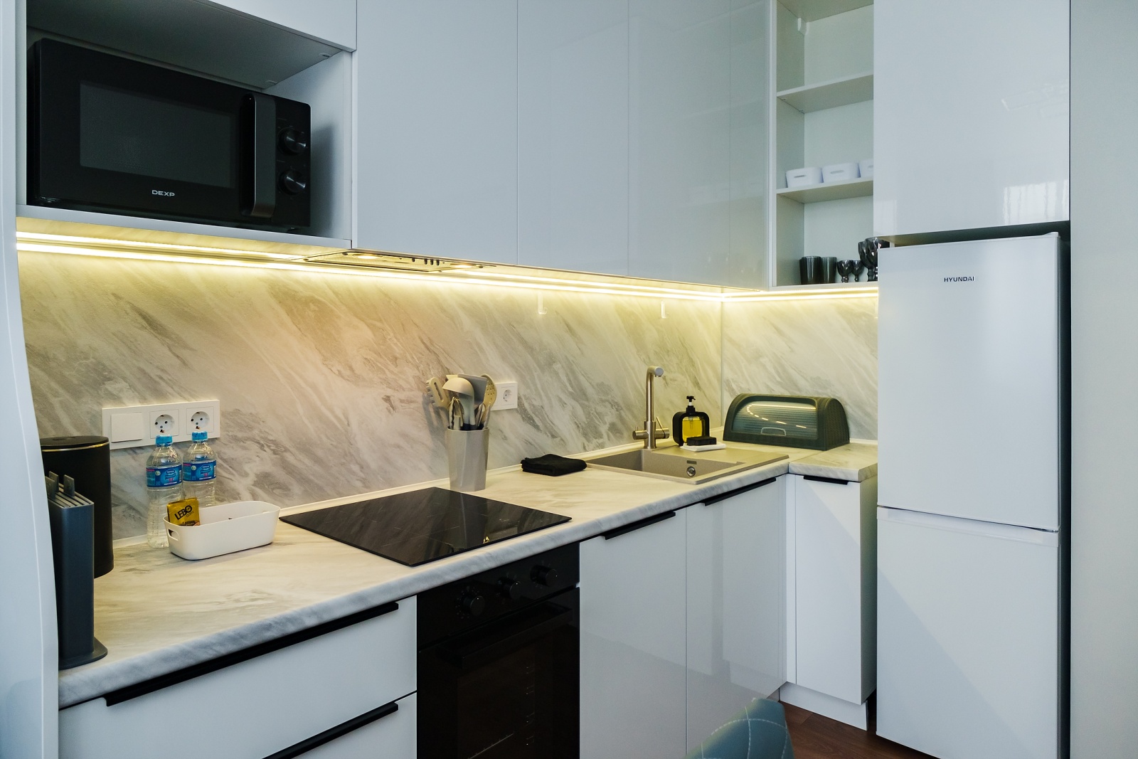 Сочи ждёт! Ваш идеальный отпуск в стильных апартаментах с панорамными видами!