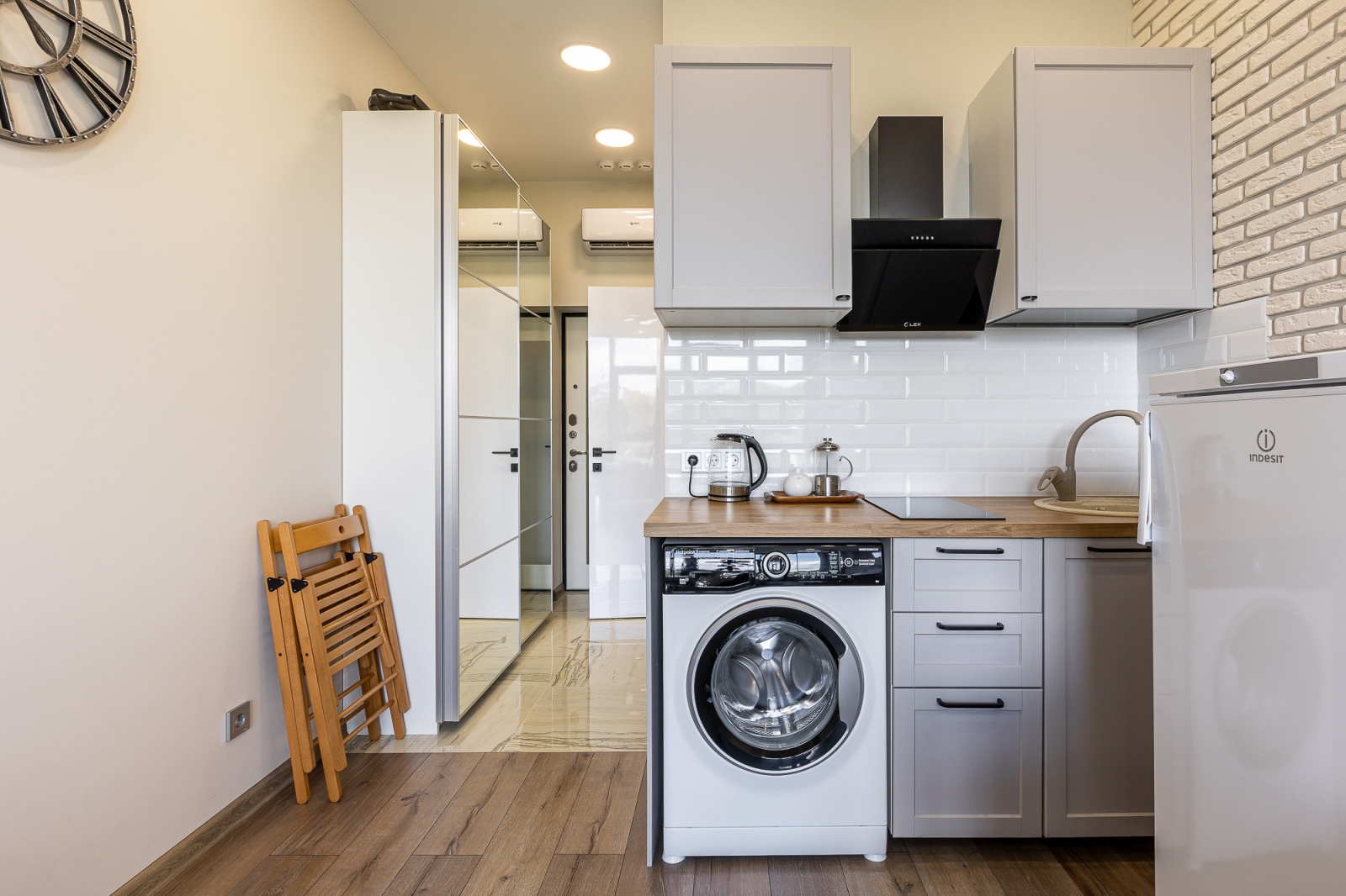 Студия ЖК Метрополь с видом на Дендрарий в центре Сочи