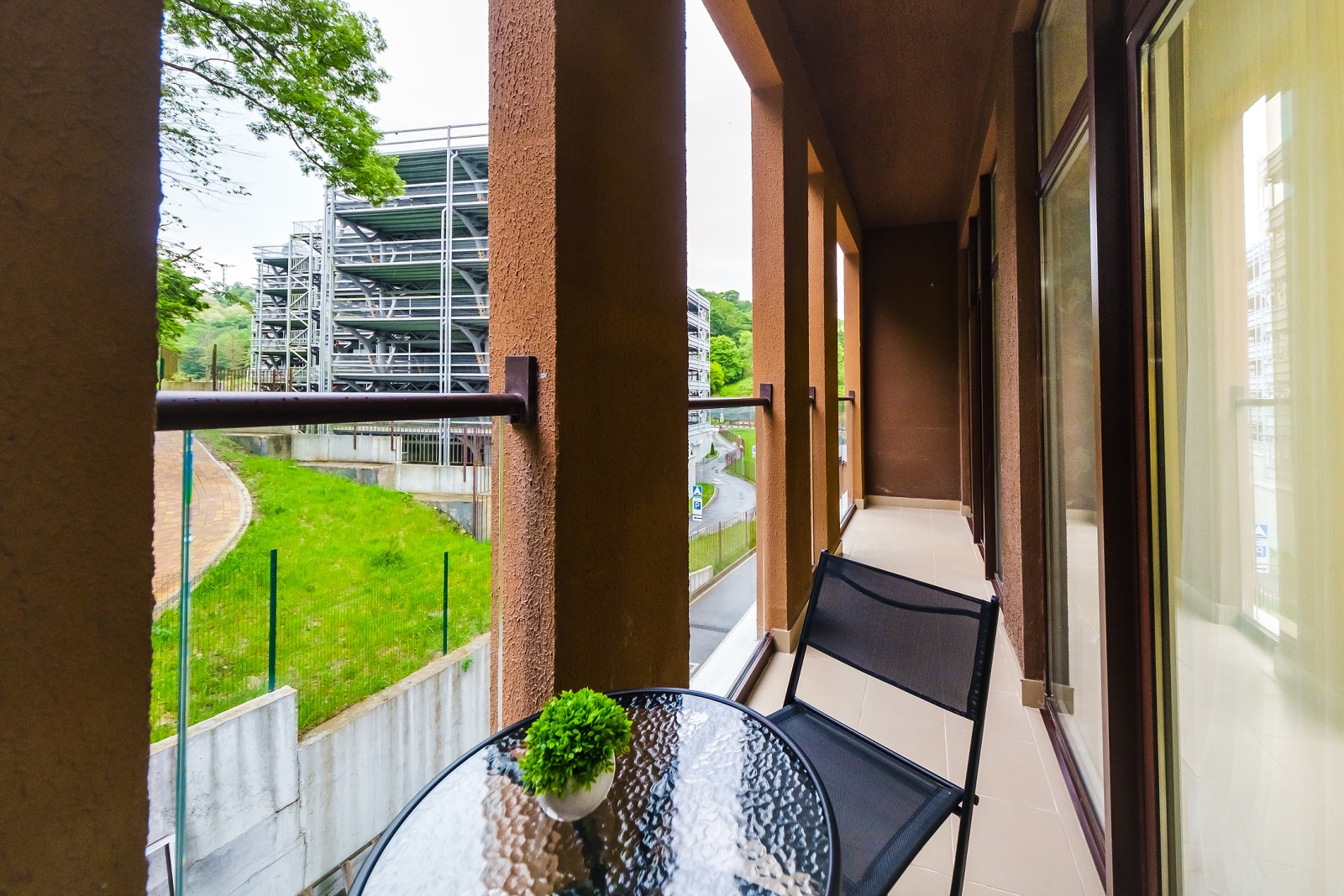 Предлагается в аренду апартамент в комплексе бизнес-класса, расположенном в Дагомысе!