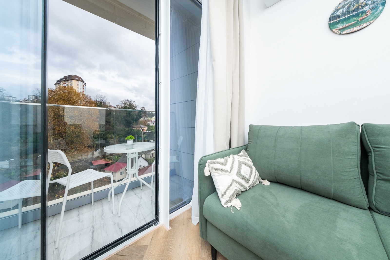 Окунитесь в комфорт с видом на Сочи! 