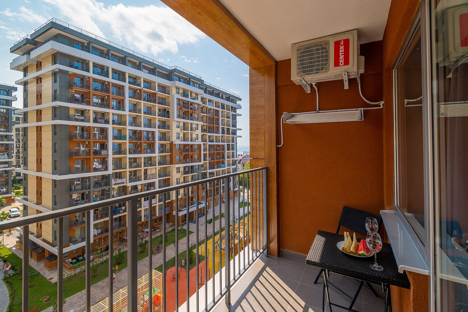 Студия с видом на море первая линия в ЖК Каравелла Португалии