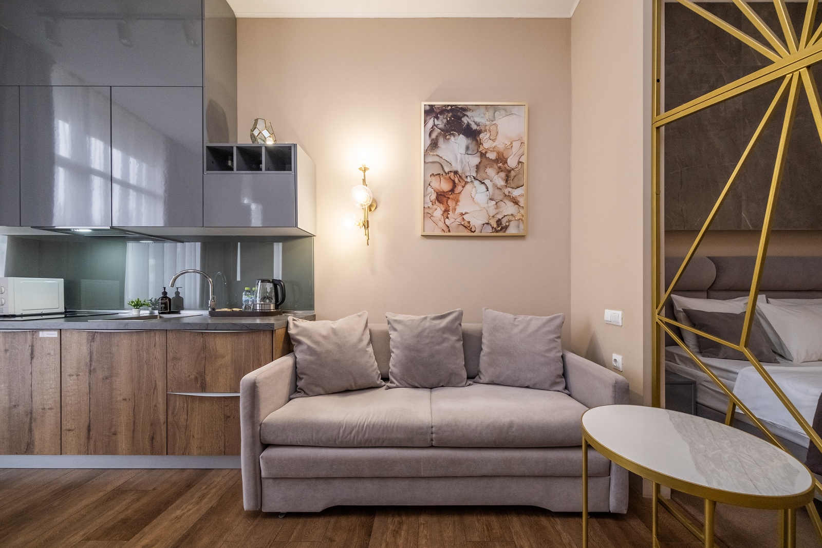 Апартаменты в самом центре Сочи: сочетание комфорта и стиля на пешеходной улице!