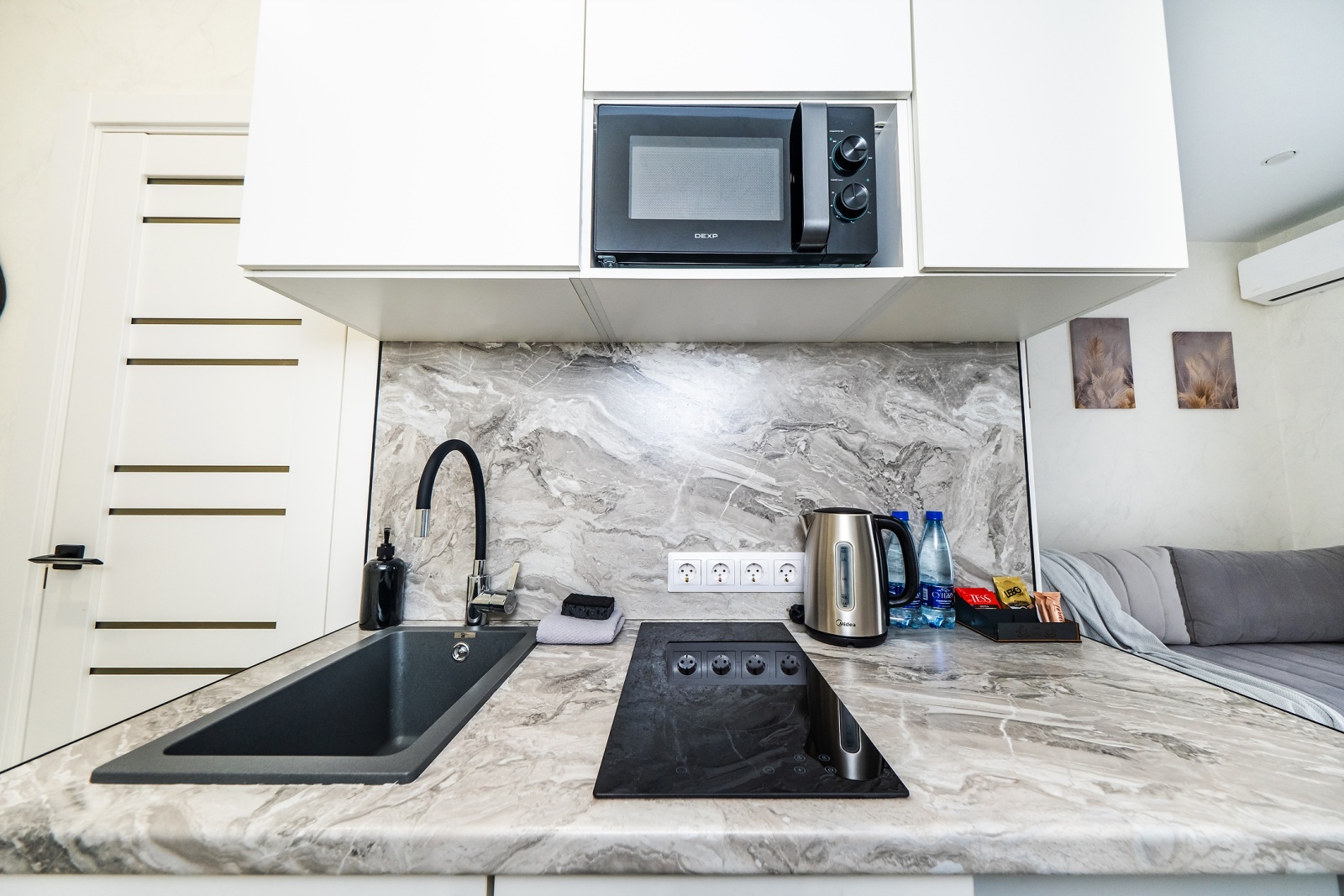 Уютная квартира-студия в современном ЖК "Кислород" 